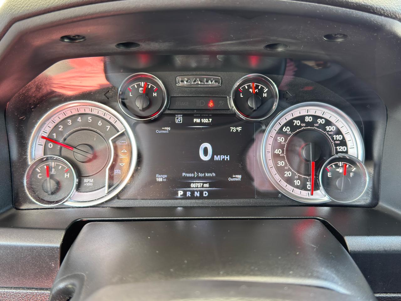 RAM 1500 Classic Warlock 4x4 Crew Cab 5'7" Box 2022