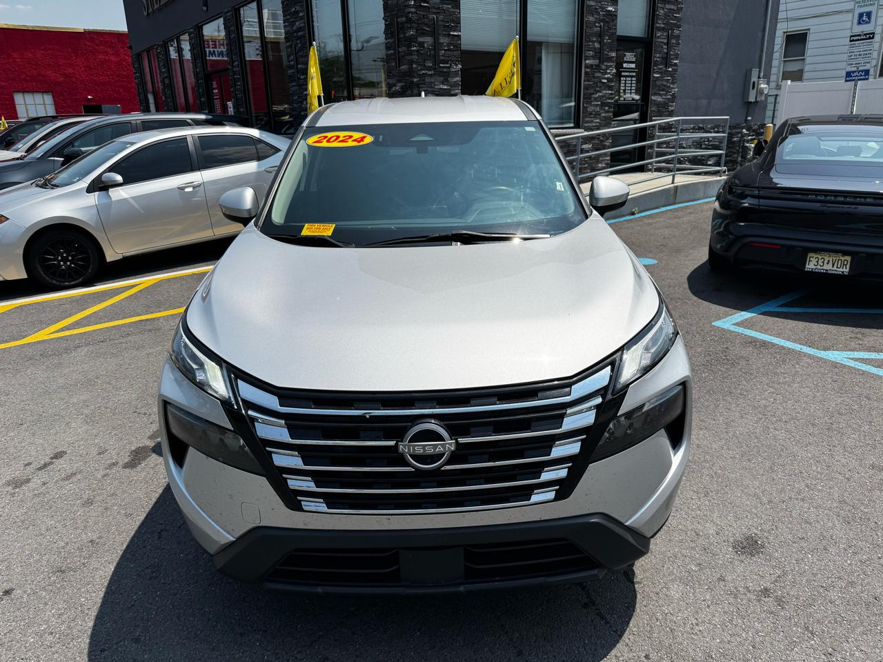 Nissan Rogue SV 2024
