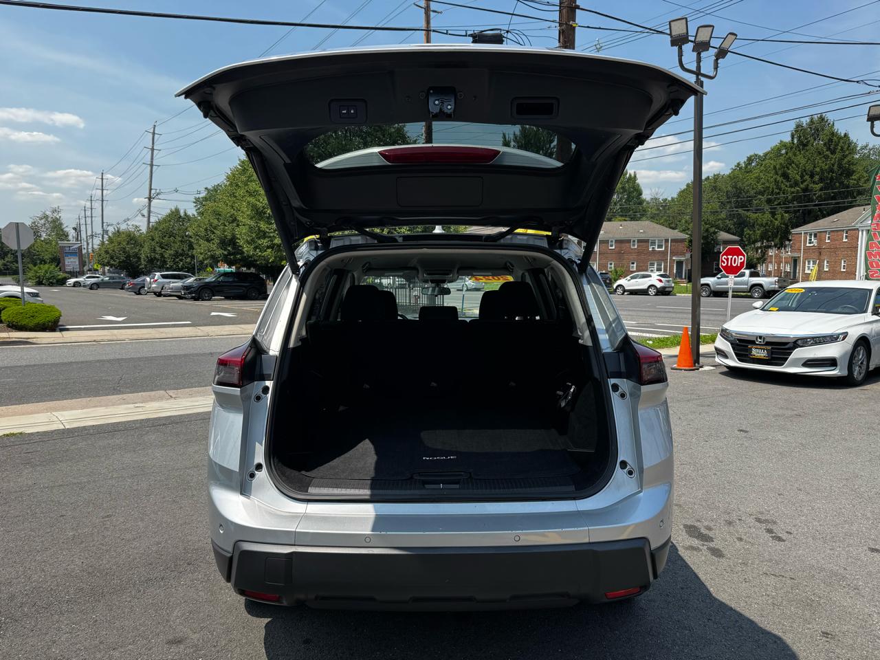 Nissan Rogue SV 2024