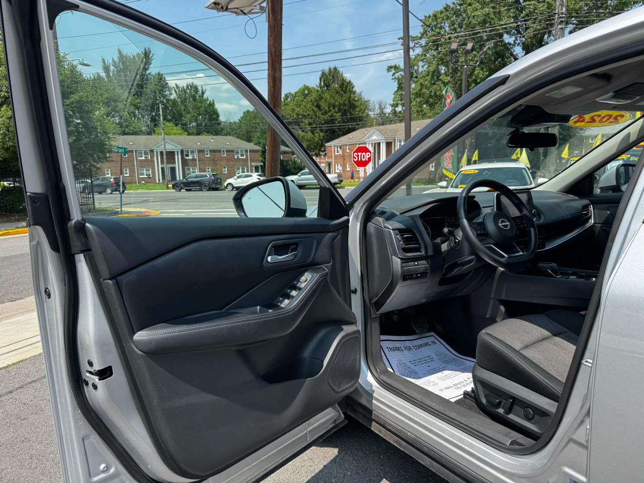 Nissan Rogue SV 2024