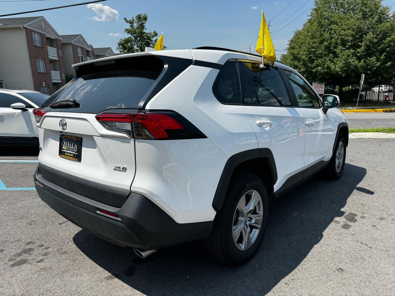 Toyota RAV4 XLE 2025