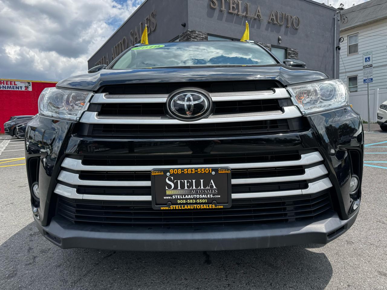 Toyota Highlander XLE AWD V6 2019