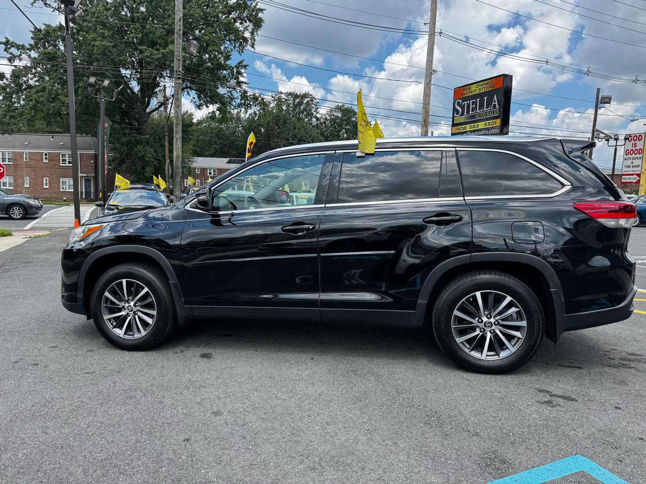 Toyota Highlander XLE AWD V6 2019