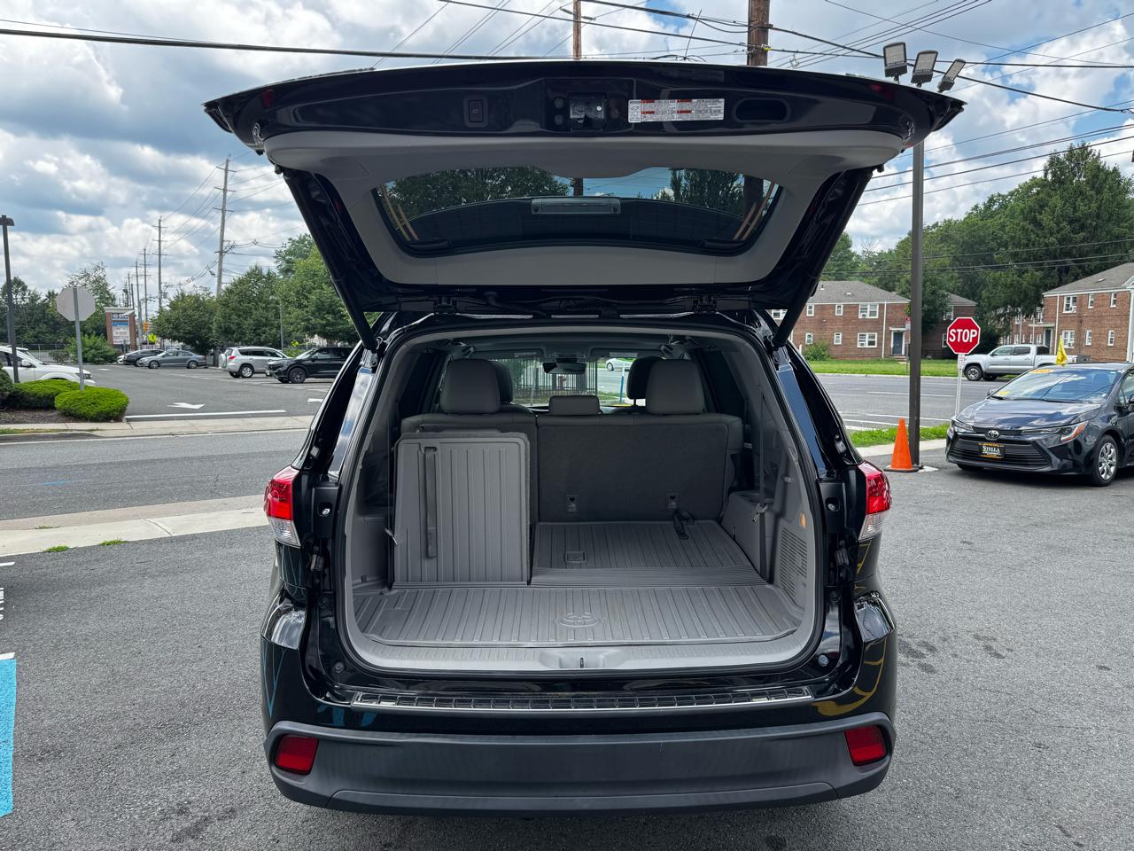 Toyota Highlander XLE AWD V6 2019