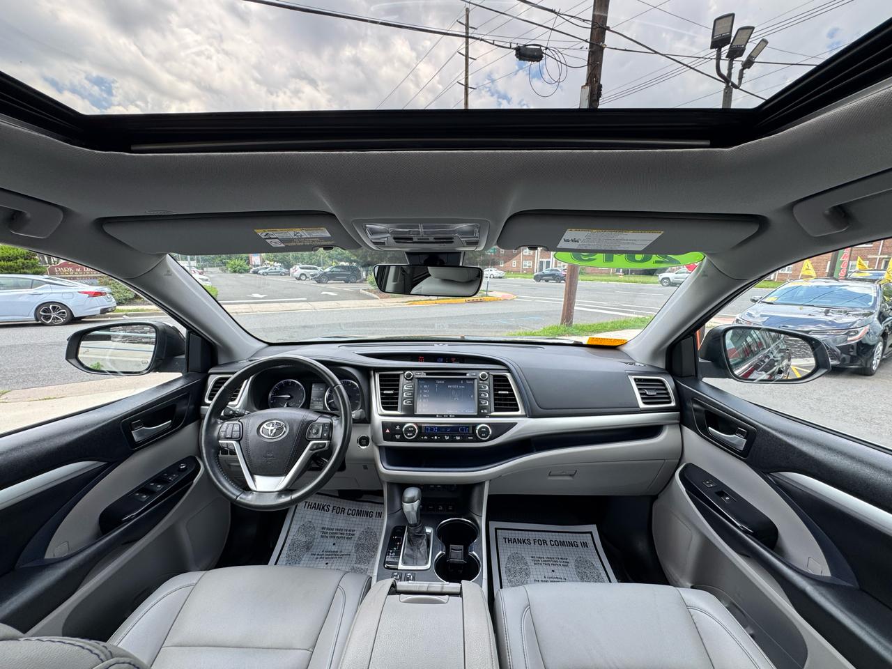 Toyota Highlander XLE AWD V6 2019