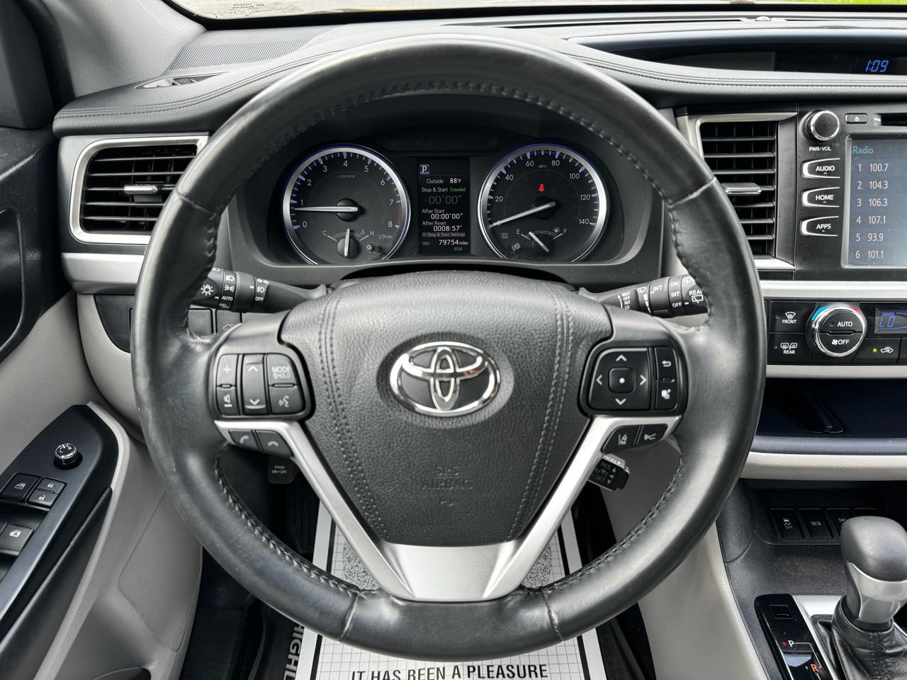 Toyota Highlander XLE AWD V6 2019