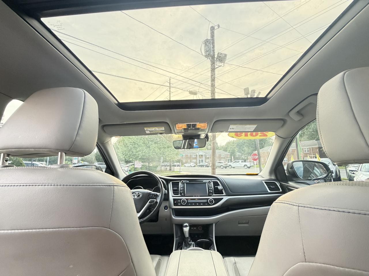 Toyota Highlander Limited AWD V6 2019