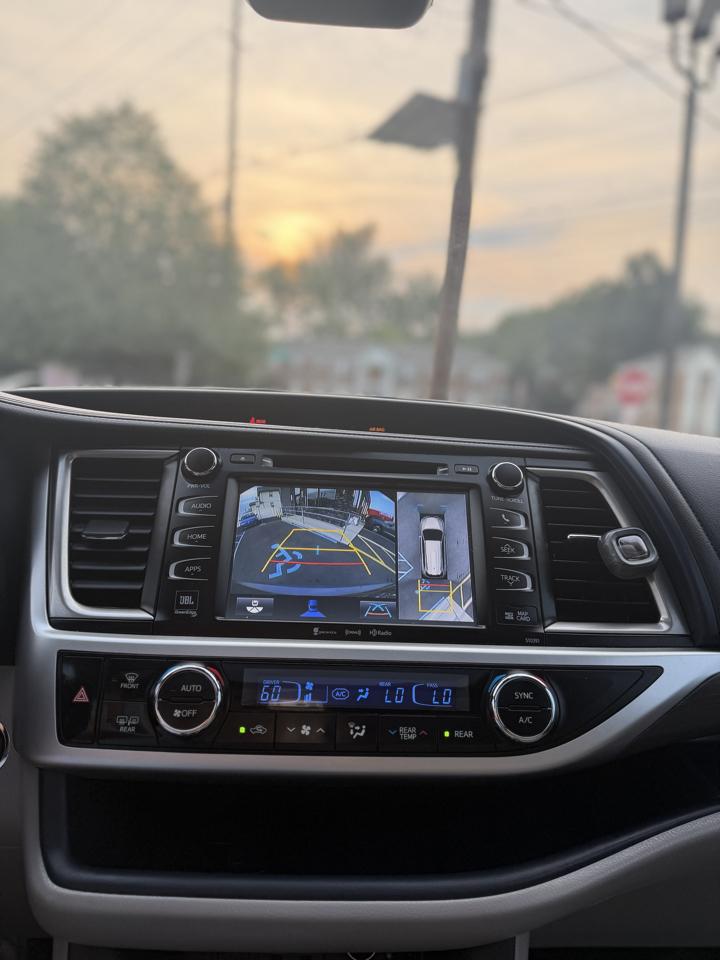 Toyota Highlander Limited AWD V6 2019