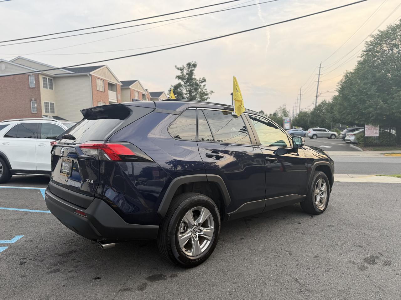 Toyota RAV4 XLE 2024