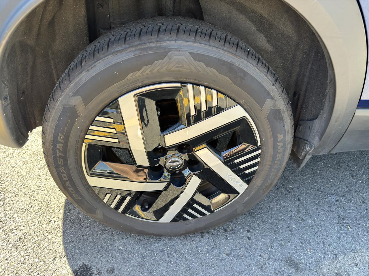 Nissan Kicks SV 2025