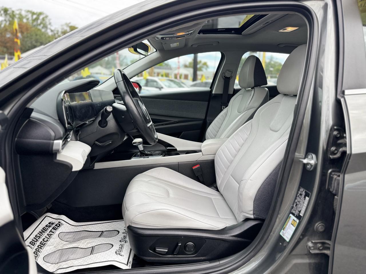 Hyundai Elantra Limited 2024