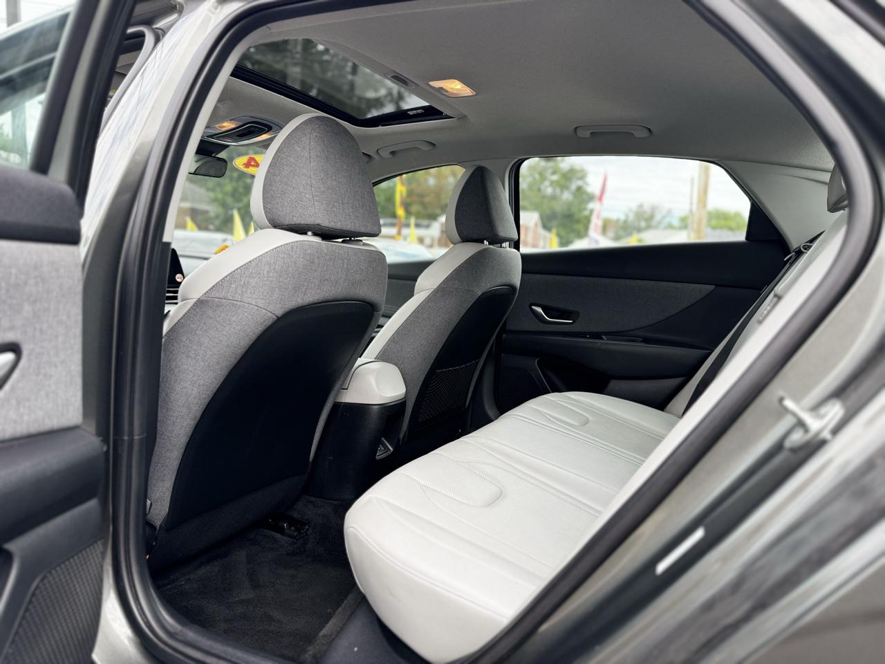 Hyundai Elantra Limited 2024