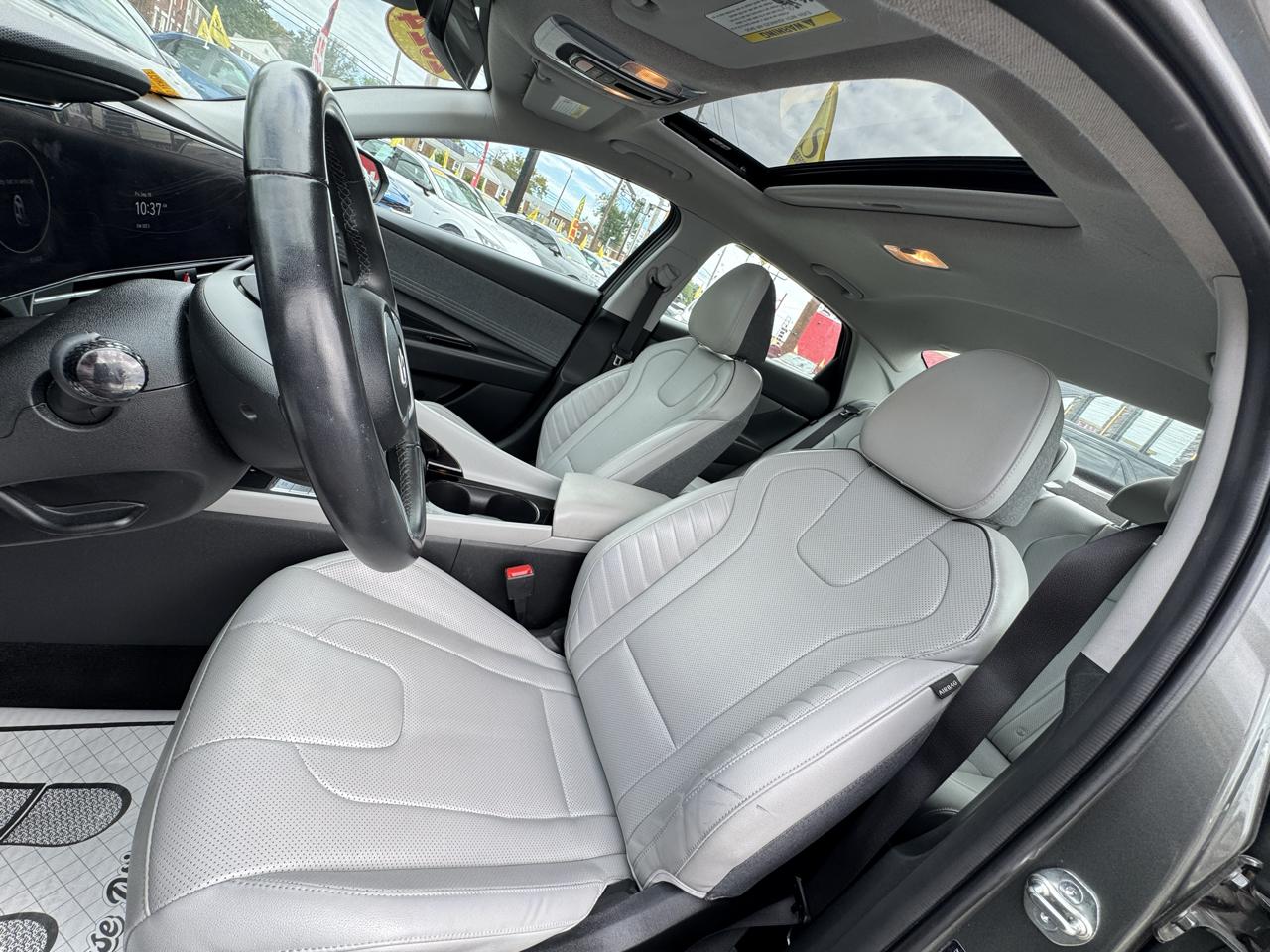 Hyundai Elantra Limited 2024