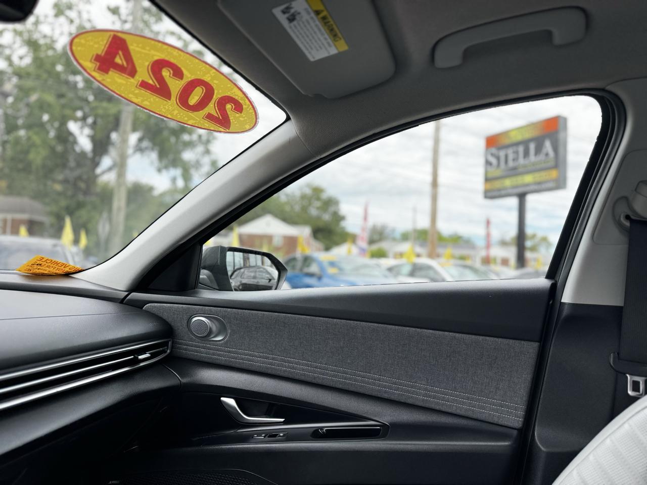 Hyundai Elantra Limited 2024