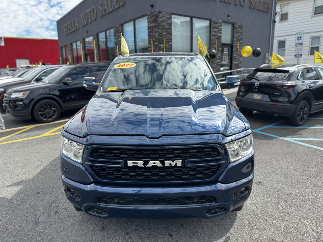 RAM 1500 Big Horn Crew Cab SWB 4WD 2022