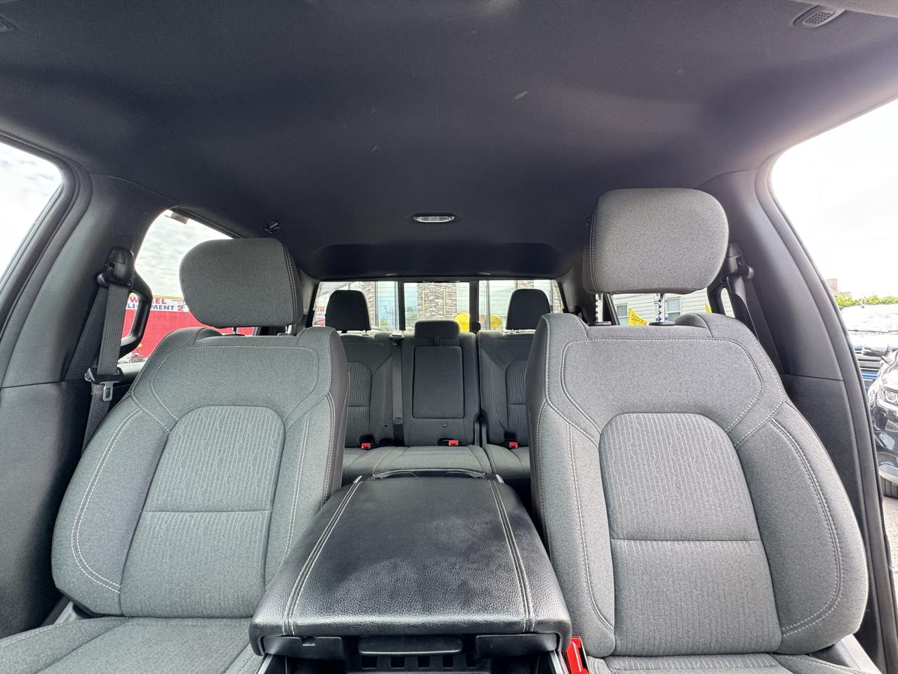 RAM 1500 Big Horn Crew Cab SWB 4WD 2022