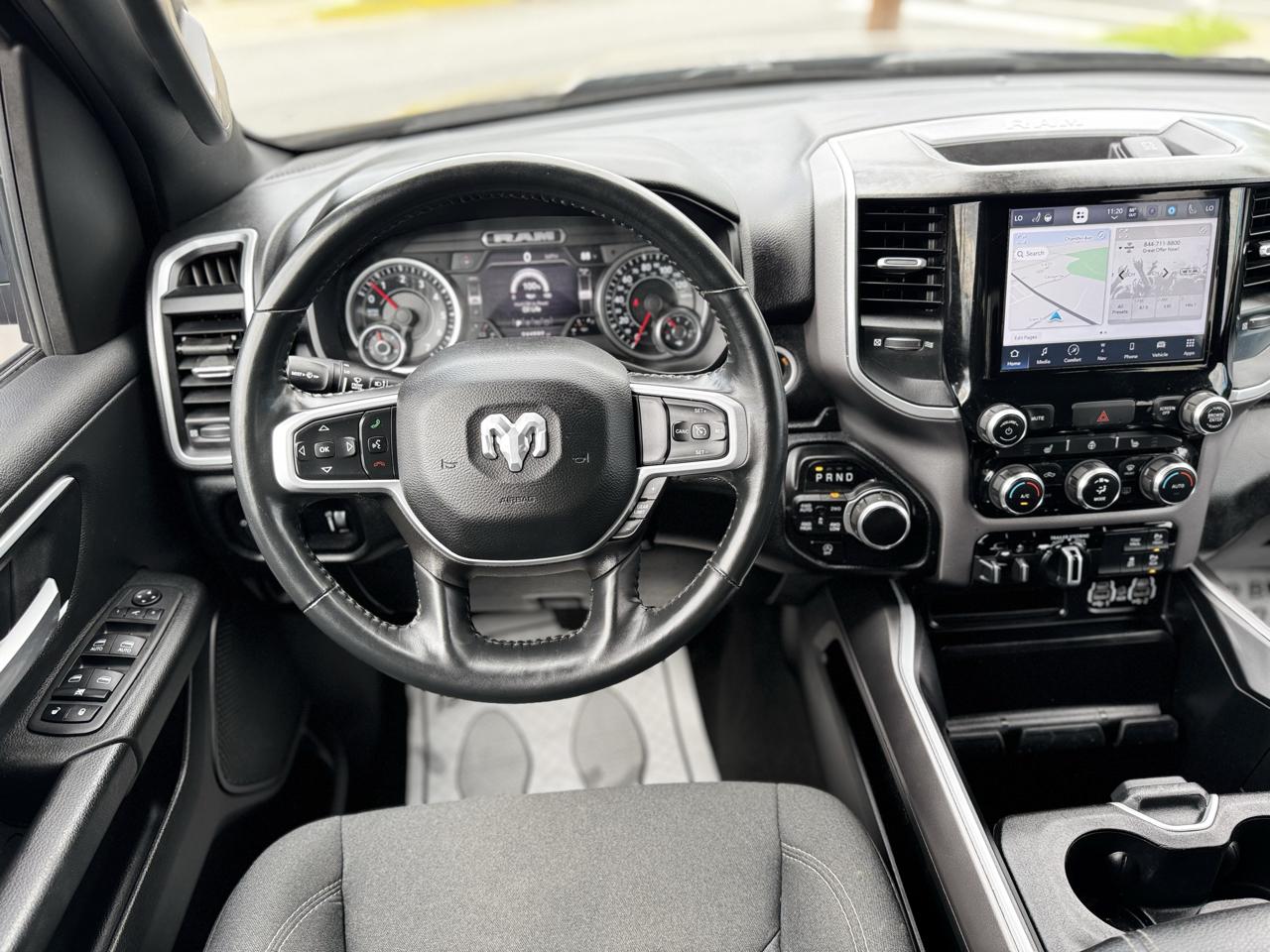 RAM 1500 Big Horn Crew Cab SWB 4WD 2022