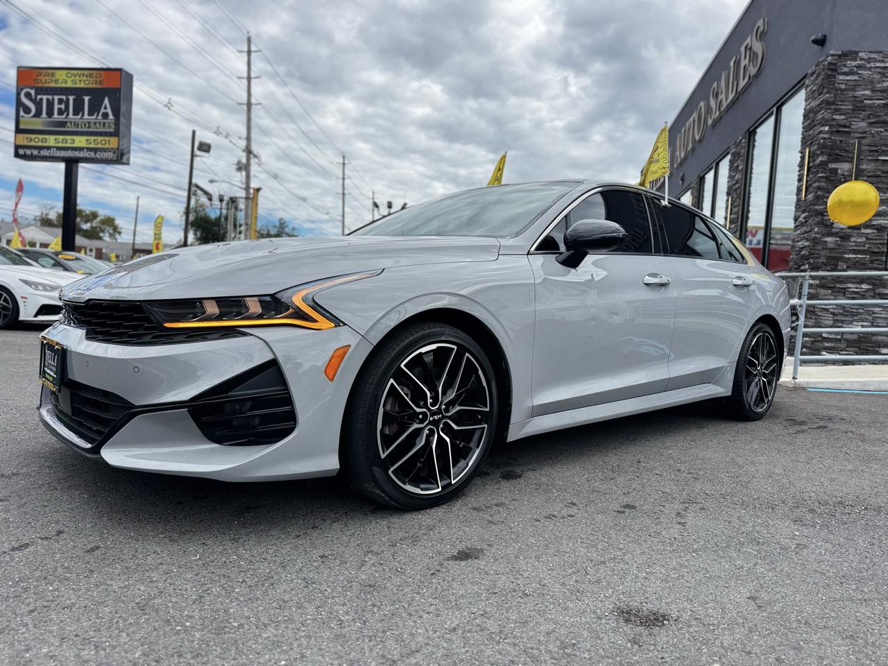Kia K5 GT 2023