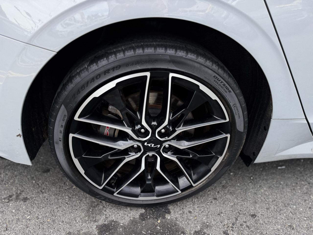 Kia K5 GT 2023