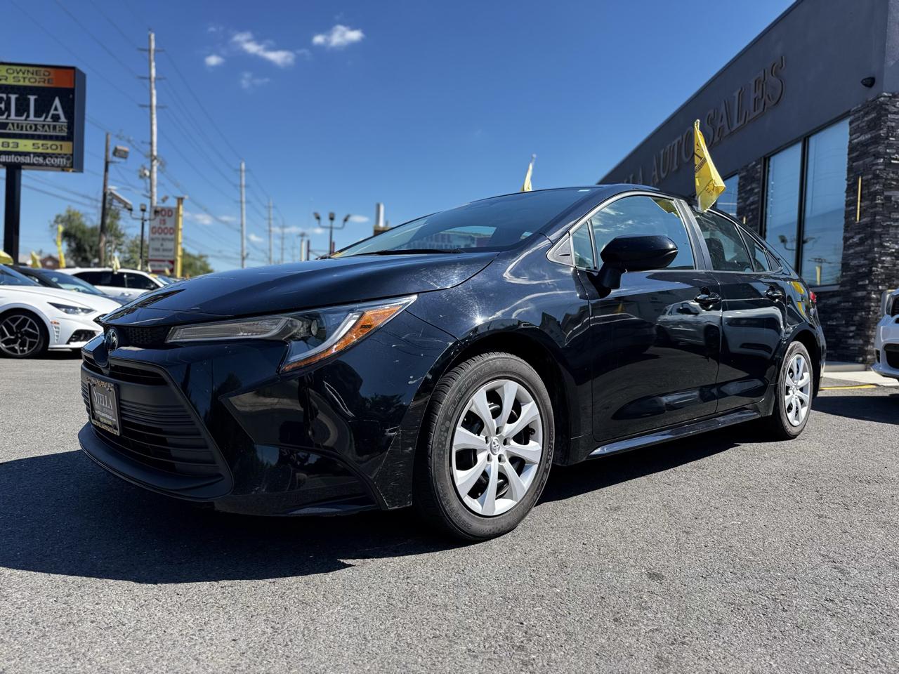 Toyota Corolla LE 2024