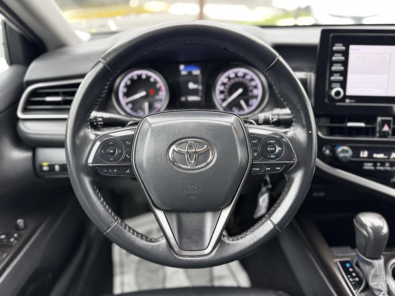 Toyota Camry SE 2024