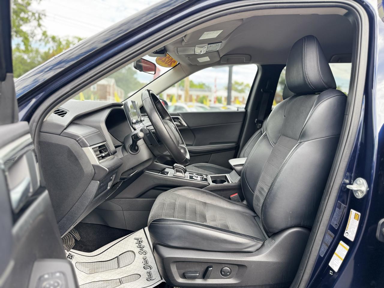 Mitsubishi Outlander SE 2WD 2024