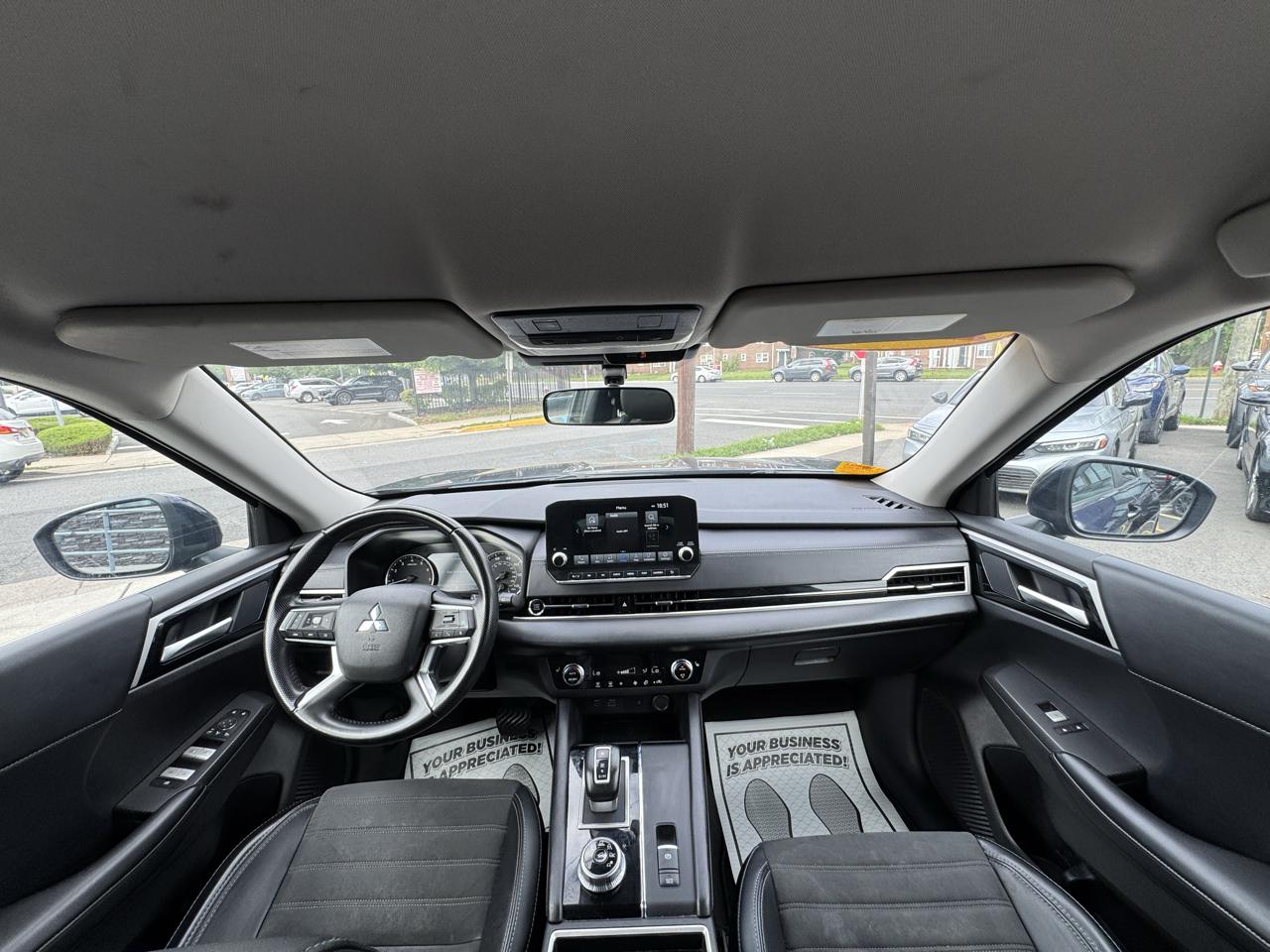 Mitsubishi Outlander SE 2WD 2024