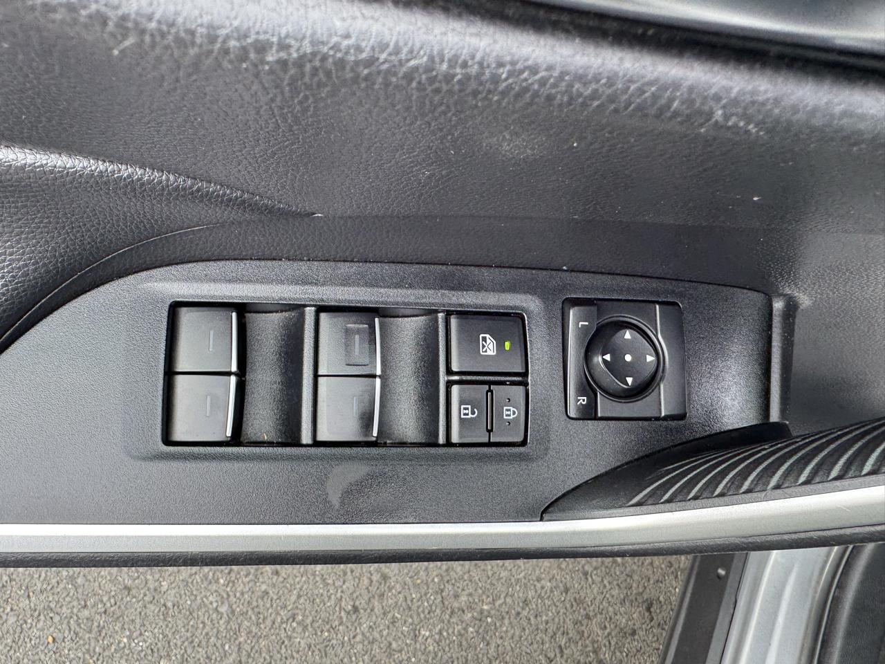 Toyota RAV4 XLE 2024
