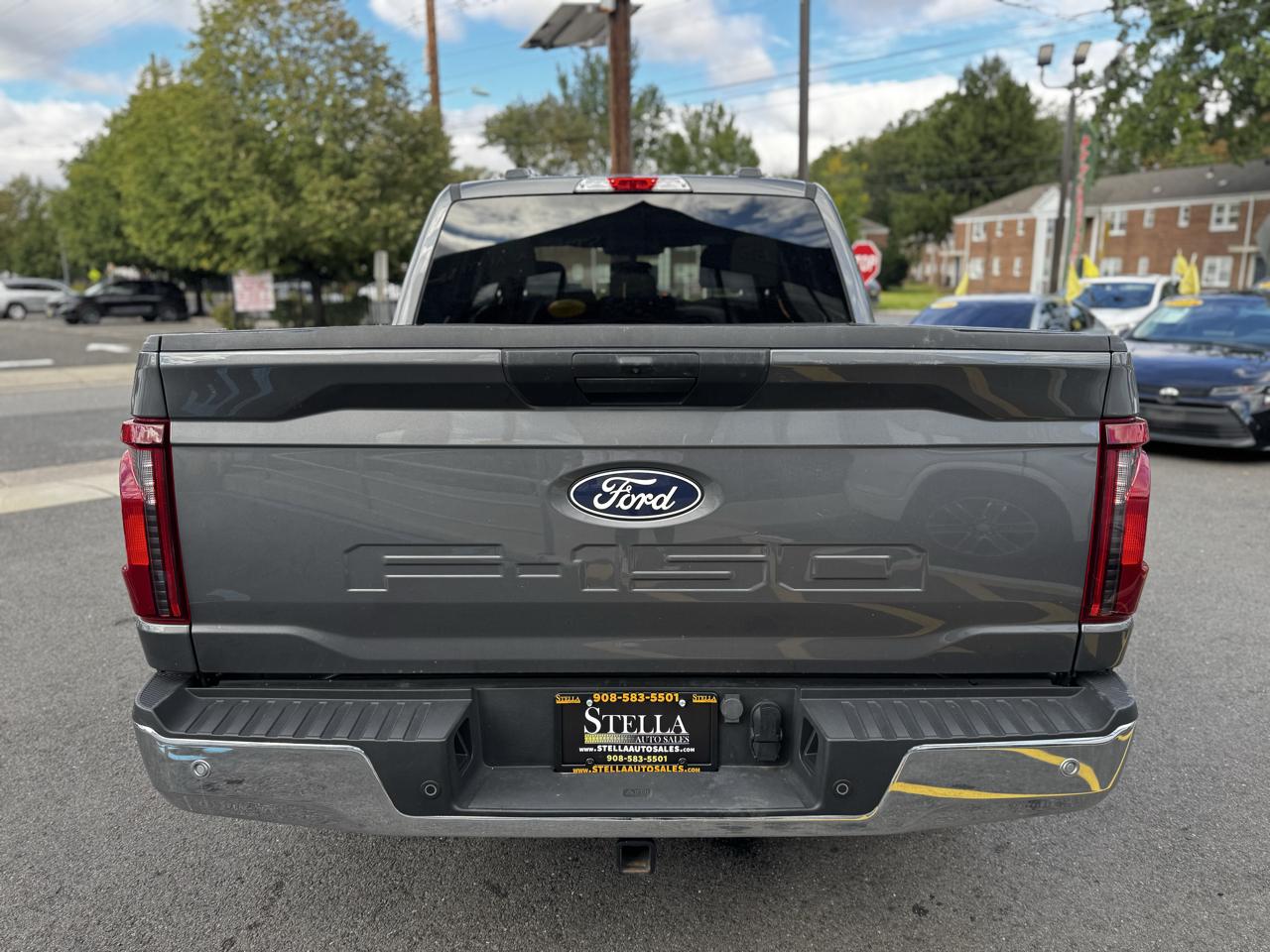 Ford F-150 XLT SuperCrew 4WD 2025