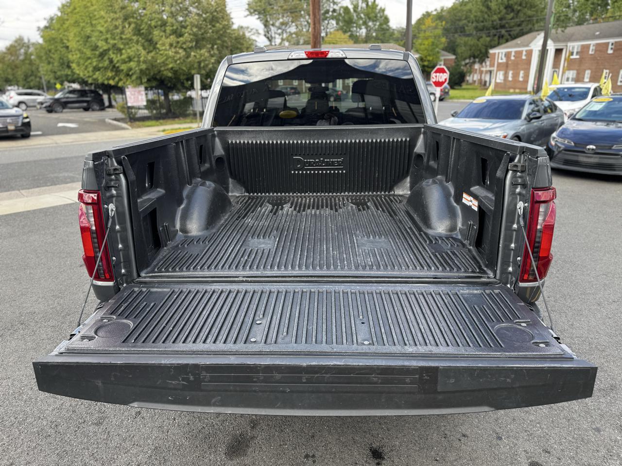 Ford F-150 XLT SuperCrew 4WD 2025