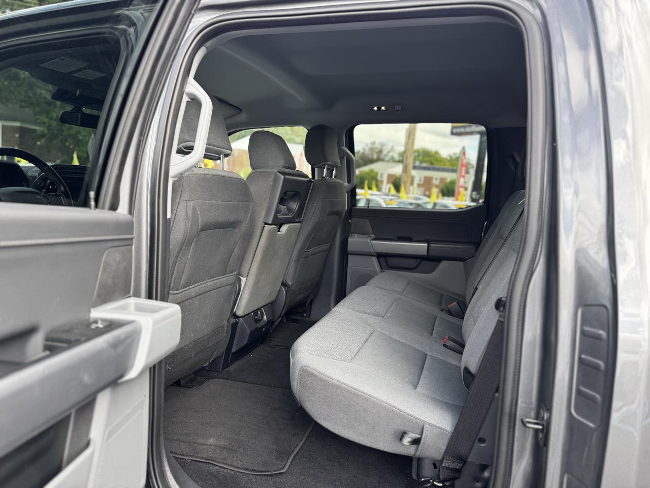 Ford F-150 XLT SuperCrew 4WD 2025