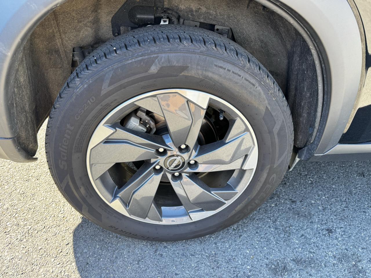 Nissan Rogue SV 2024