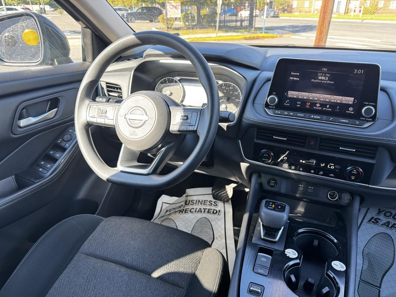 Nissan Rogue SV 2024