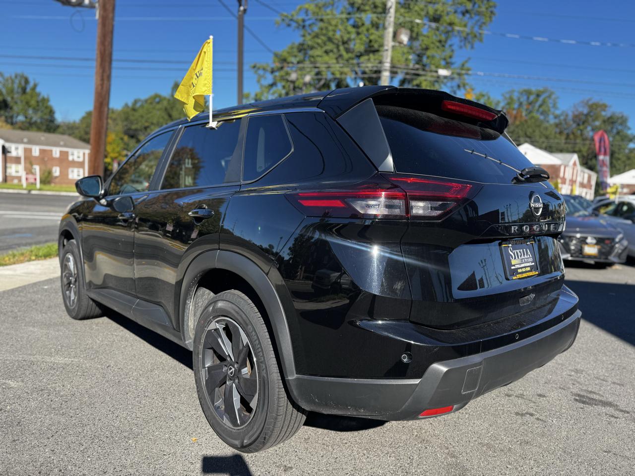 Nissan Rogue SV 2025