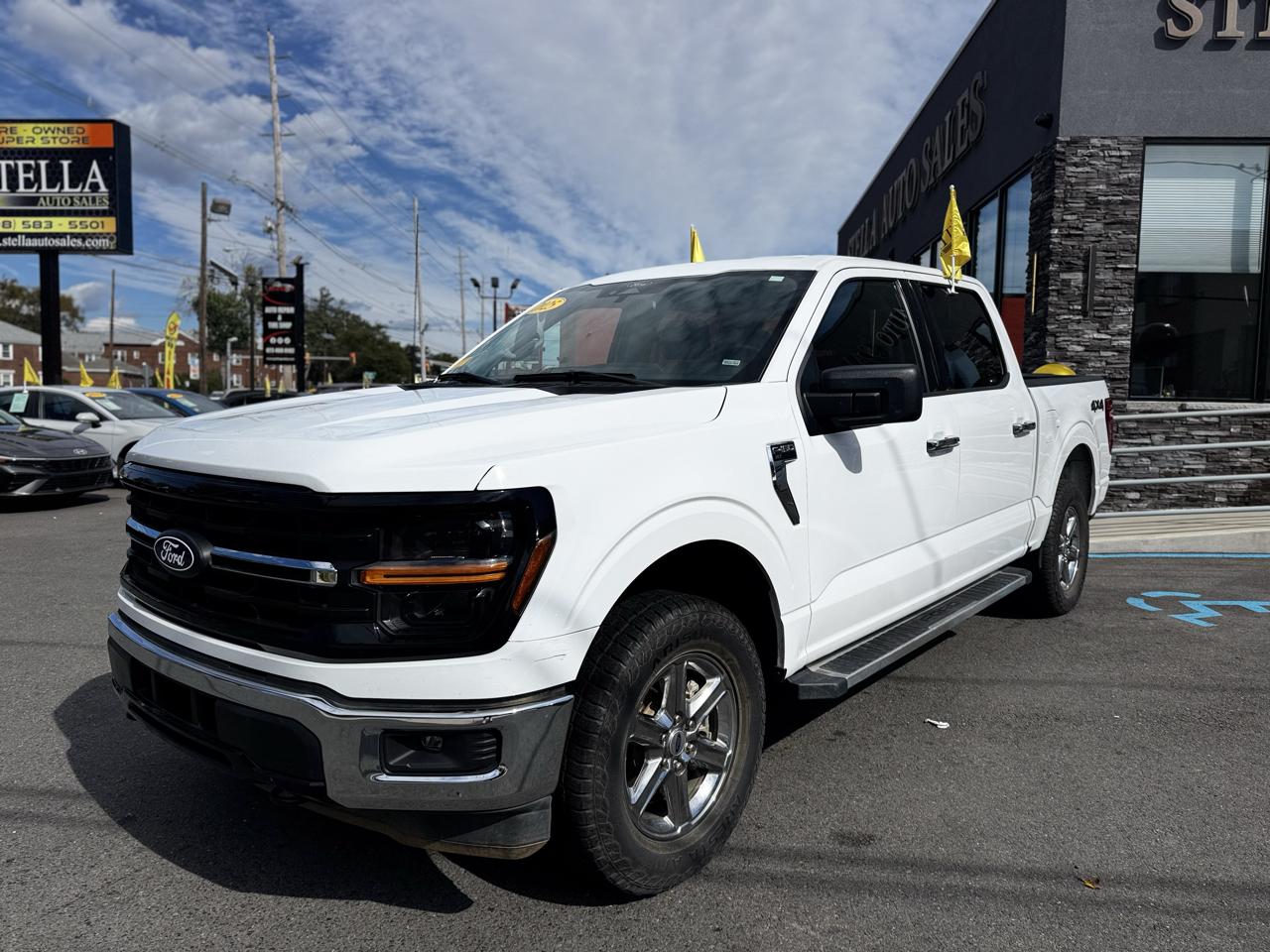 Ford F-150 XLT SuperCrew 4WD 2025