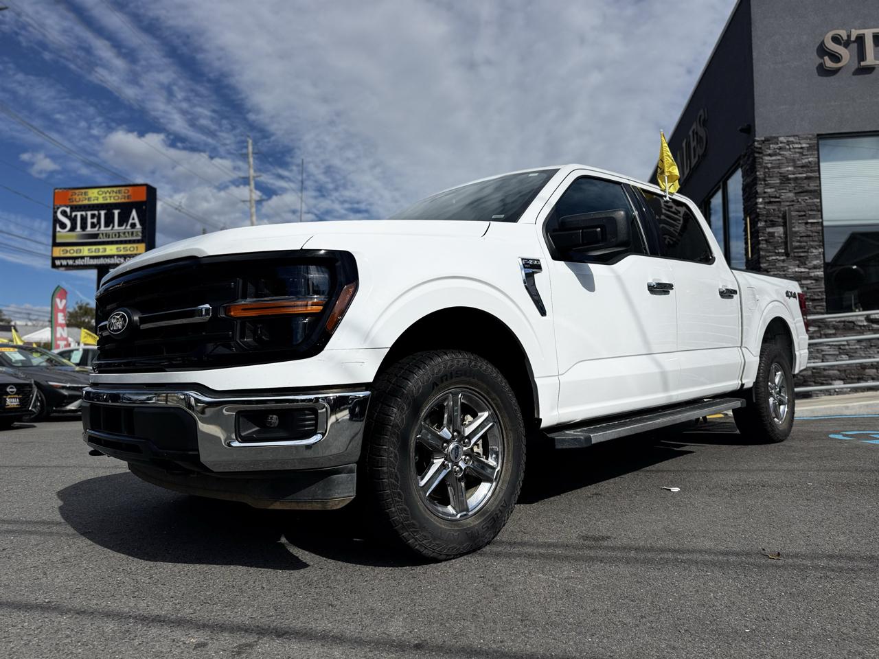Ford F-150 XLT SuperCrew 4WD 2025