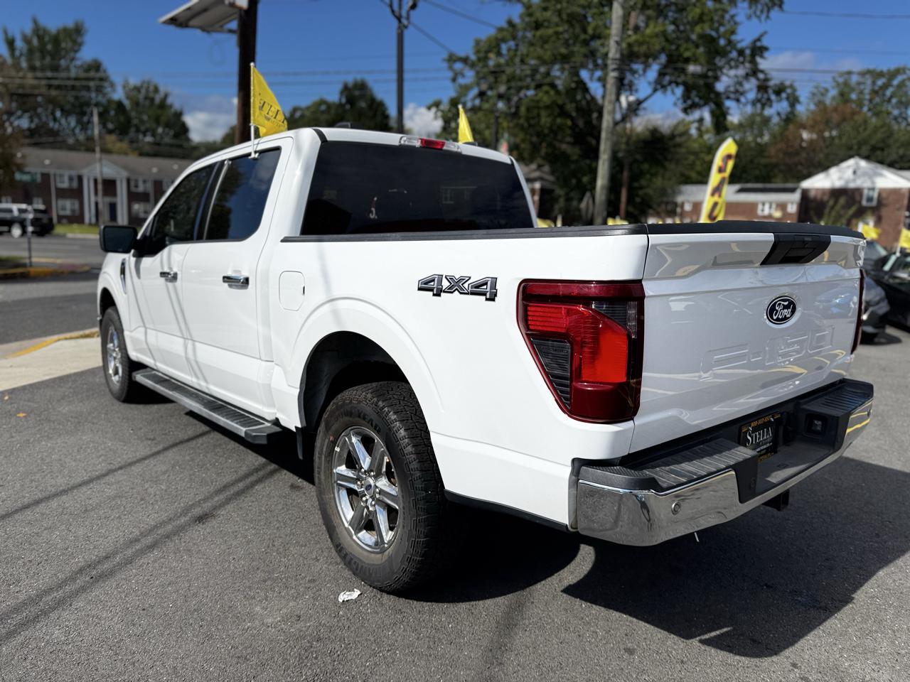Ford F-150 XLT SuperCrew 4WD 2025