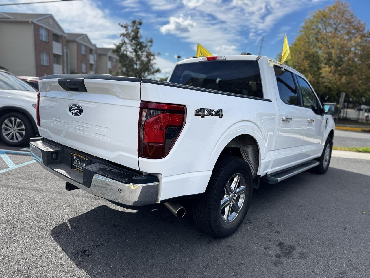 Ford F-150 XLT SuperCrew 4WD 2025