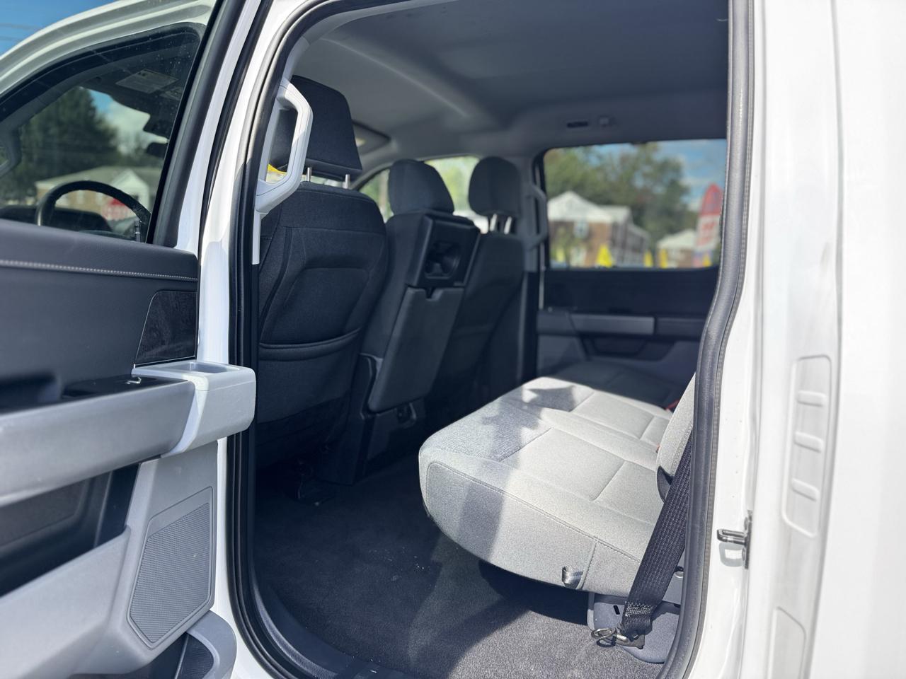 Ford F-150 XLT SuperCrew 4WD 2025