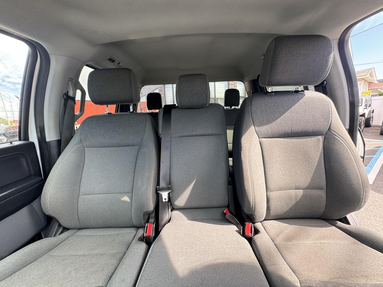 Ford F-150 XLT SuperCrew 4WD 2025