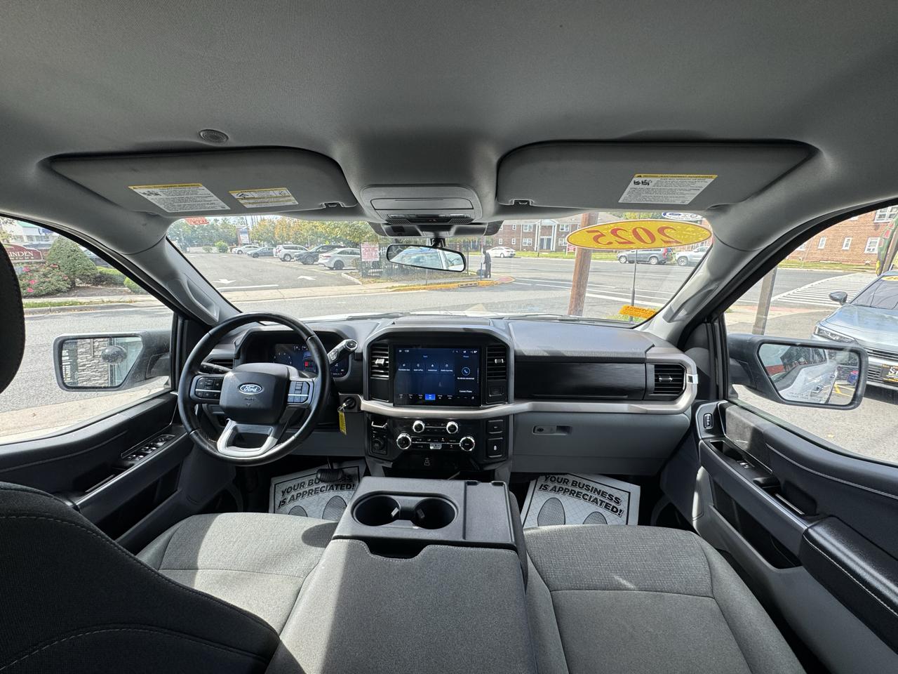 Ford F-150 XLT SuperCrew 4WD 2025
