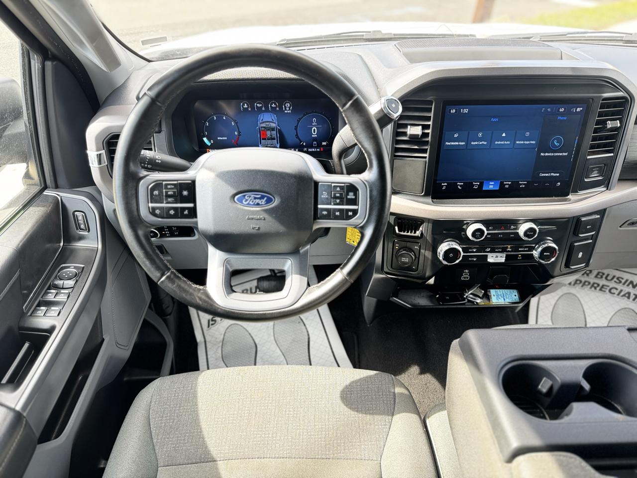 Ford F-150 XLT SuperCrew 4WD 2025