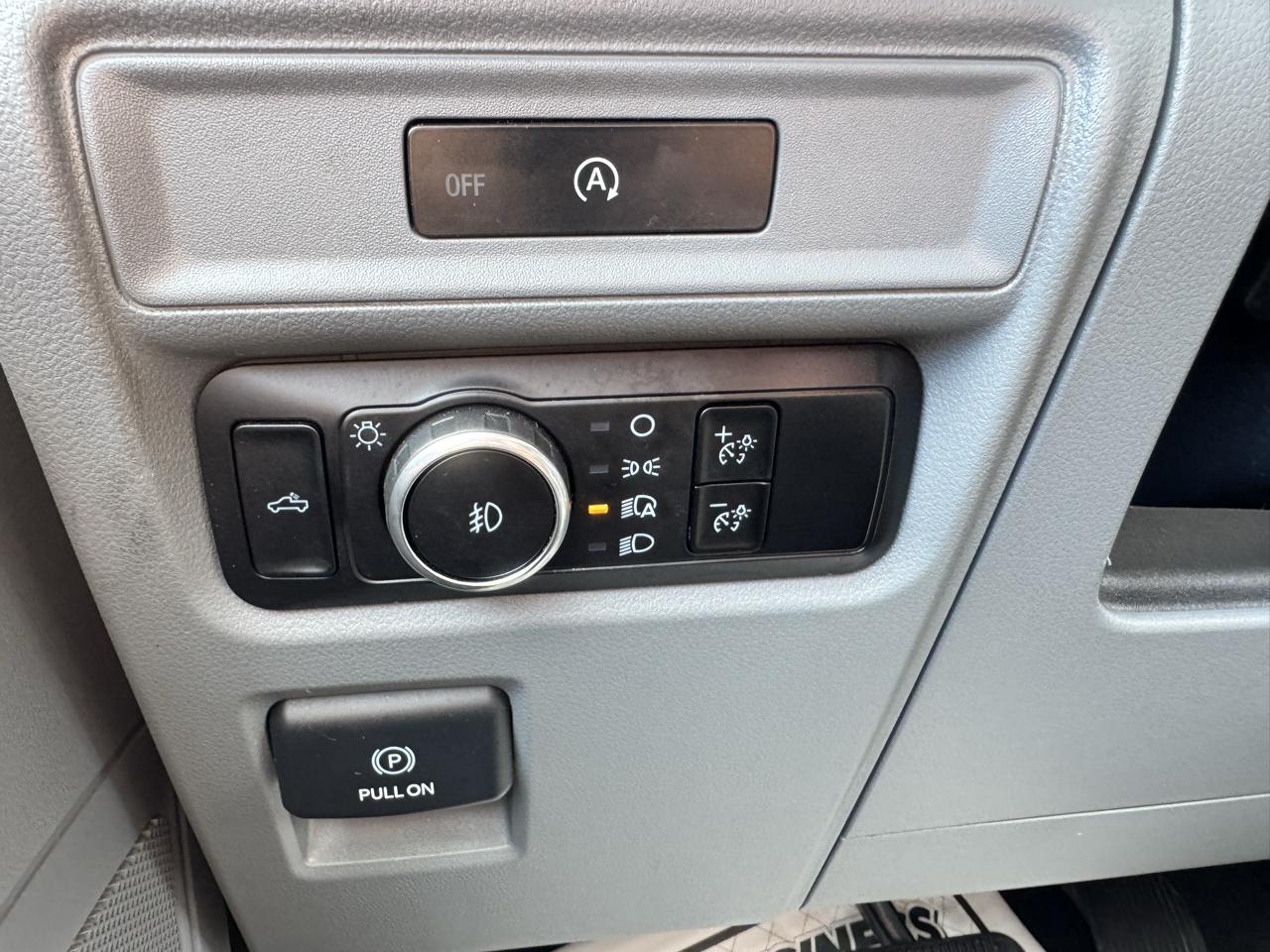 Ford F-150 XLT SuperCrew 4WD 2025