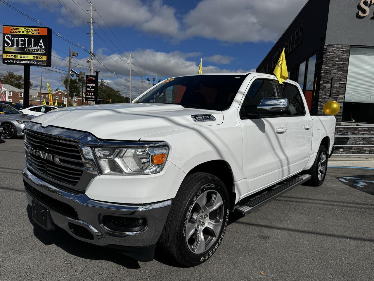 RAM 1500 Laramie Crew Cab SWB 4WD 2024