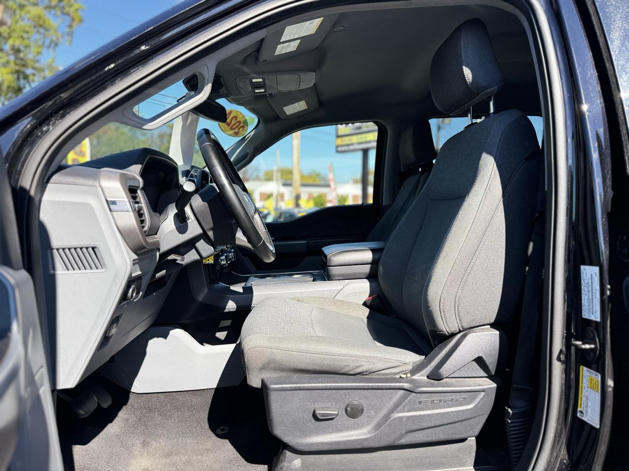 Ford F-150 XLT SuperCrew 4WD 2024