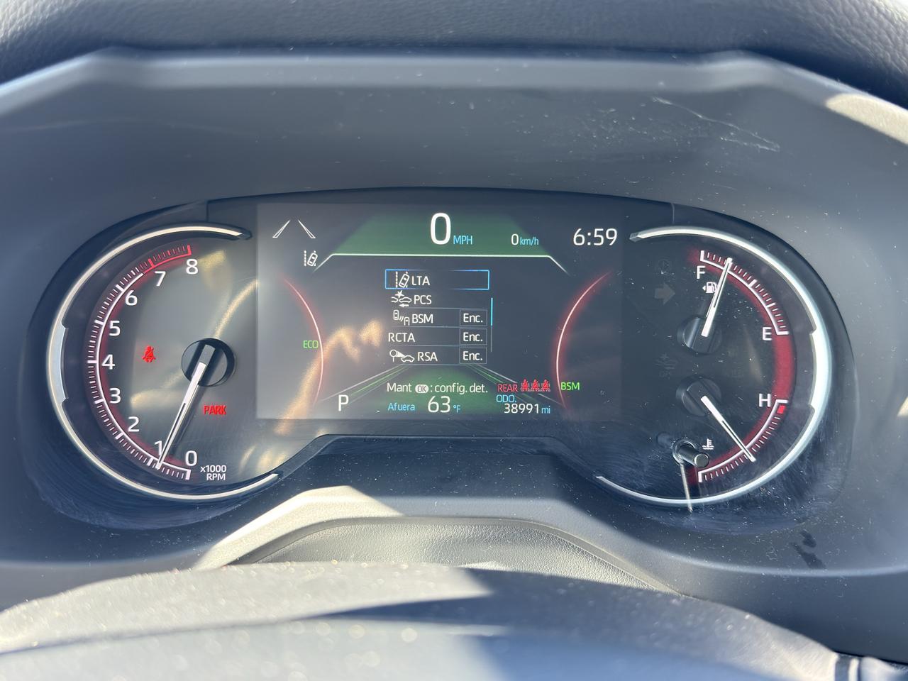 Toyota RAV4 XLE 2025