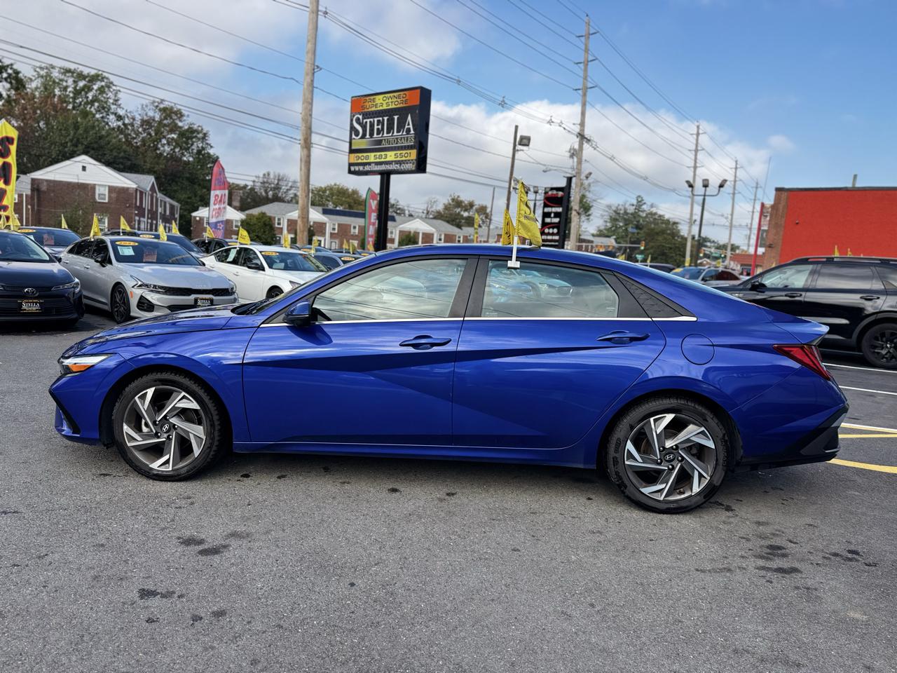 Hyundai Elantra Limited 2024