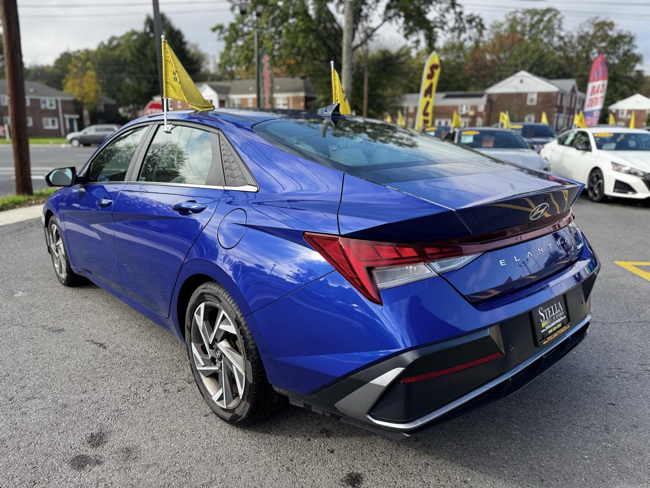 Hyundai Elantra Limited 2024