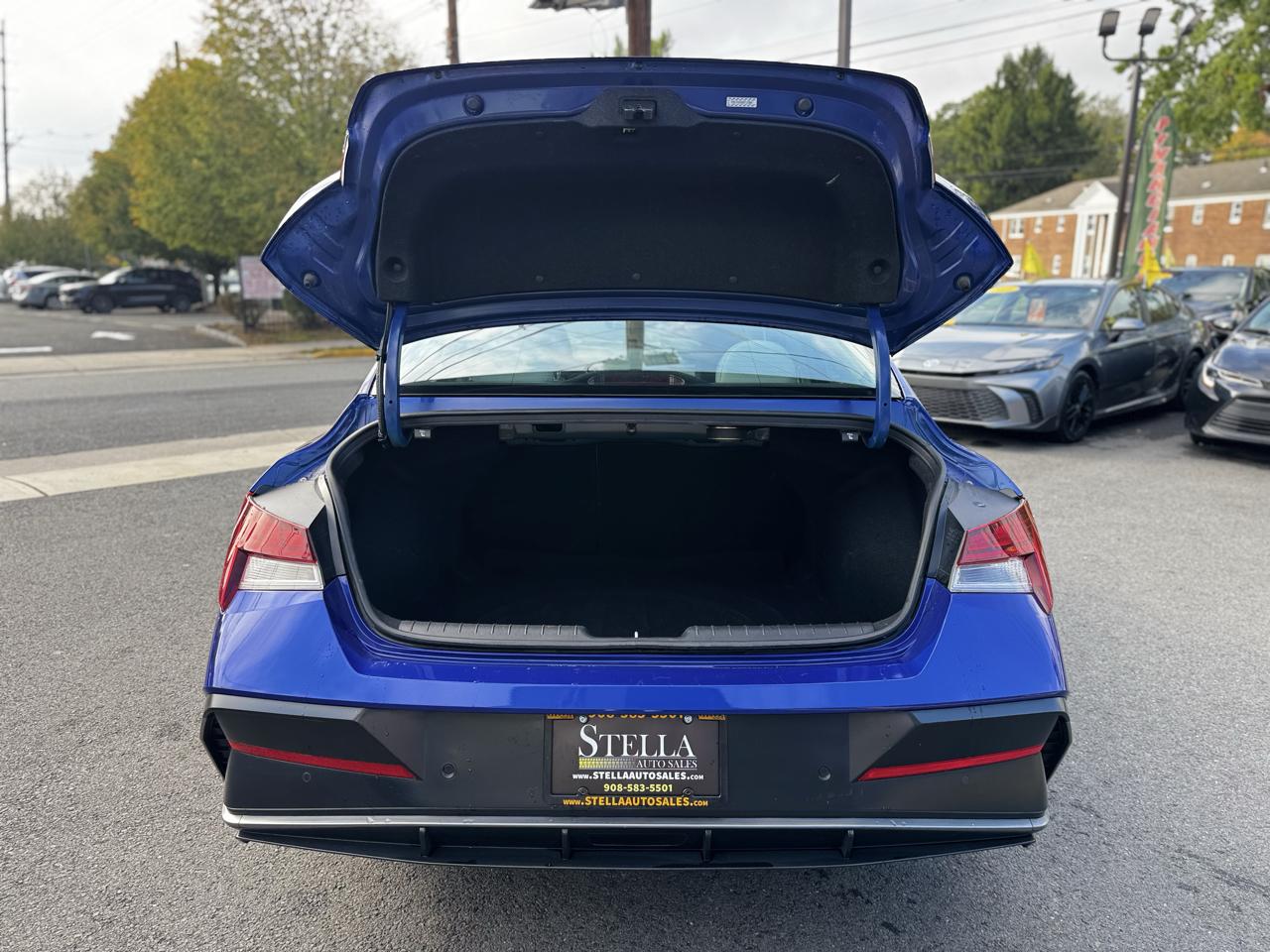 Hyundai Elantra Limited 2024