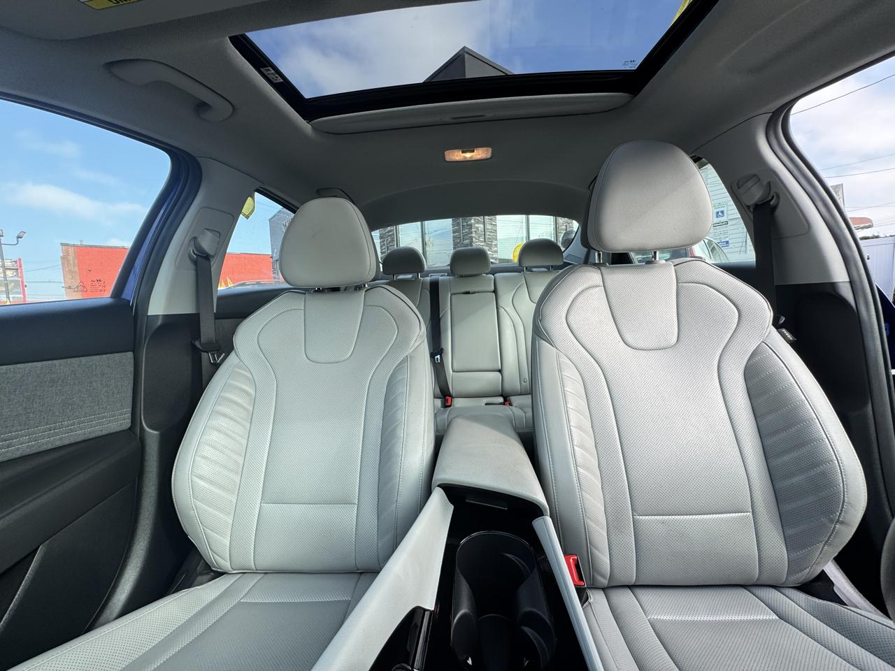 Hyundai Elantra Limited 2024